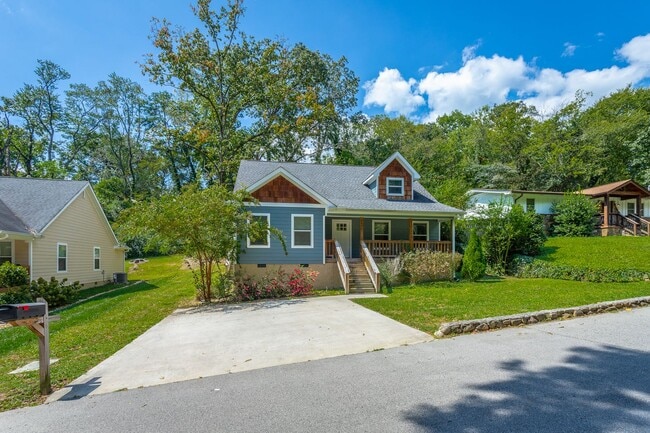 property at 300 W Ridgewood Ave