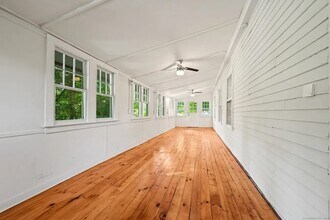 1281 Durham Rd in Madison, CT - Building Photo - Building Photo