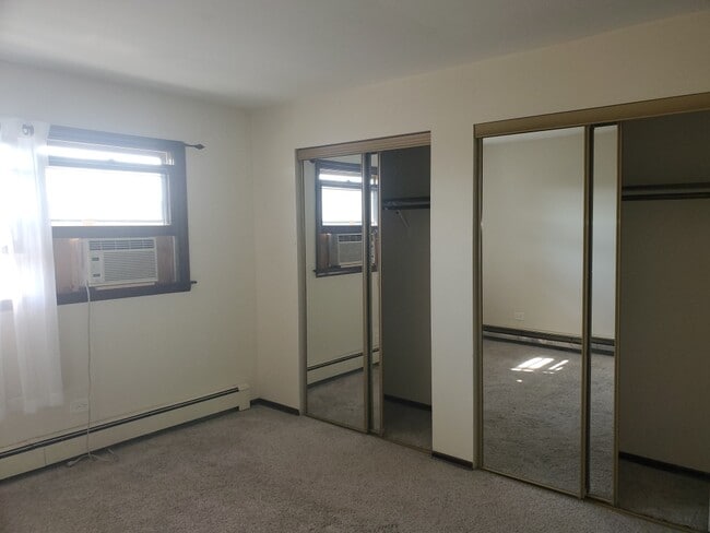 15290 El Cameno Ter, Unit 2E in Orland Park, IL - Foto de edificio - Building Photo