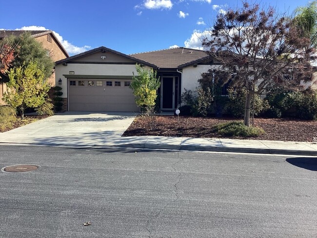 30272 Rustler Way in Menifee, CA - Building Photo - Building Photo