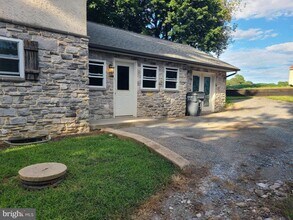 693 Lancaster Pike in New Providence, PA - Building Photo - Building Photo