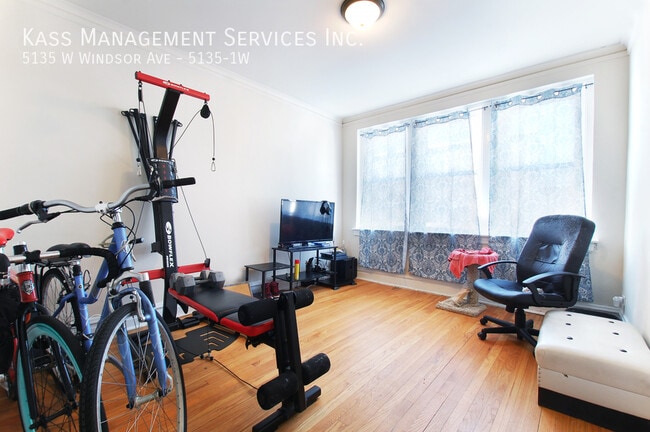 5135 W Windsor Ave in Chicago, IL - Building Photo - Building Photo
