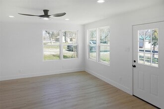 37 Almond Dr in Pottsboro, TX - Building Photo - Building Photo