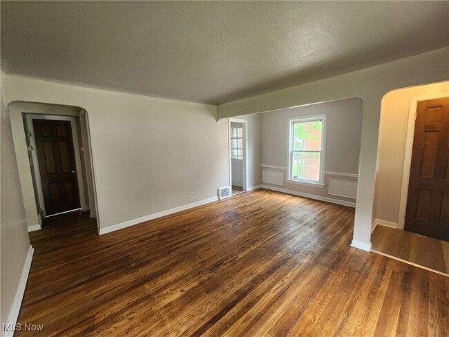 25801 Forestview Ave in Euclid, OH - Building Photo - Building Photo
