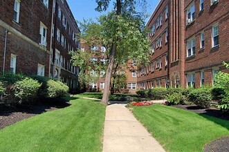 Heights Apartments in Cleveland, OH - Building Photo - Building Photo