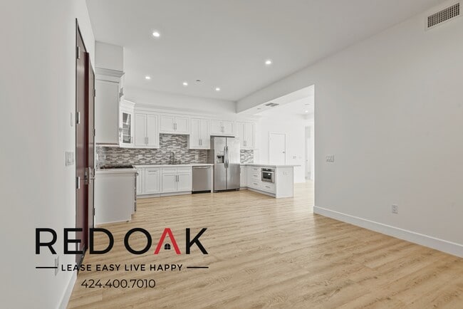 property at 1237 S Holt Ave
