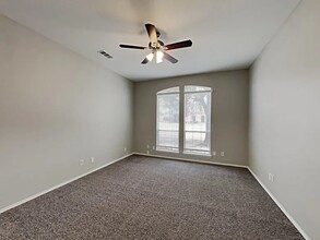 636 Fernway Dr in Burlington, NC - Building Photo - Building Photo