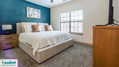 2056 Sundance Parkway, Unit 2126 in New Braunfels, TX - Foto de edificio - Building Photo