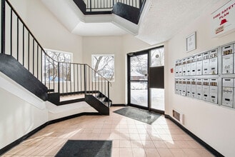 56 Donald St in Barrie, ON - Building Photo - Building Photo