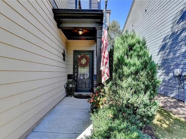 27 Wesley Way in Dawsonville, GA - Foto de edificio - Building Photo