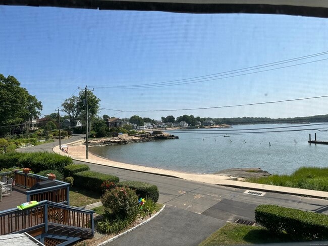 180 Clark Ave in Branford, CT - Building Photo - Building Photo