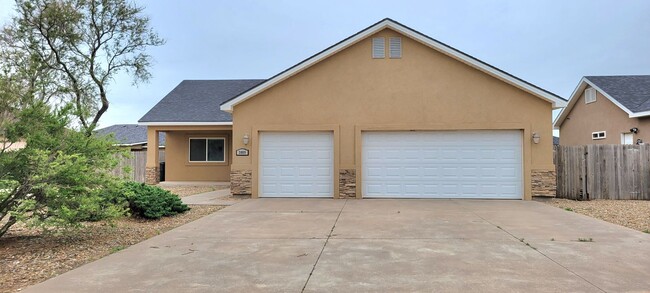 property at 3009 Elizabeth Ct