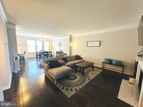 25576 Tolar Square in Chantilly, VA - Building Photo - Building Photo