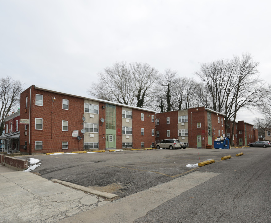 Upsal Park in Philadelphia, PA - Foto de edificio