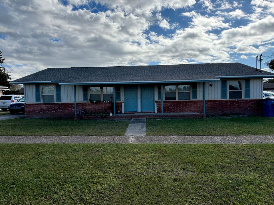 4109-4111 W 22nd St in Panama City, FL - Building Photo