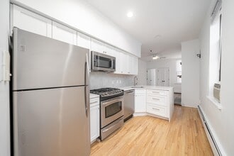 132 Madison St in Hoboken, NJ - Building Photo - Building Photo