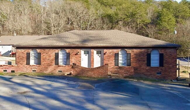 4380 Delashmitt Rd