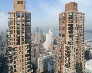 1 Columbus Pl in New York, NY - Building Photo - Building Photo