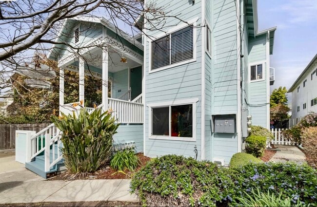 property at 1619 Fairview St