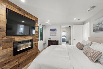 2125 W California St in San Diego, CA - Foto de edificio - Building Photo