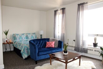 Westmoor Apartments