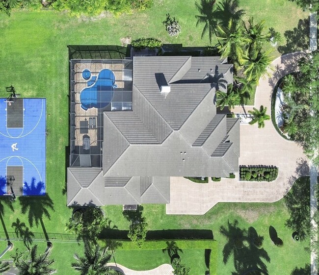 property at 10457 Laurel Rd