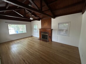 6534 Valjean Ave in Los Angeles, CA - Building Photo - Building Photo