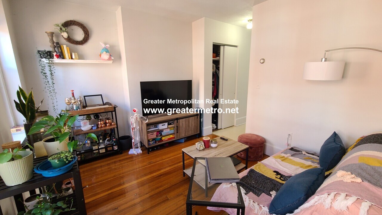 207 Salem St in Boston, MA - Building Photo
