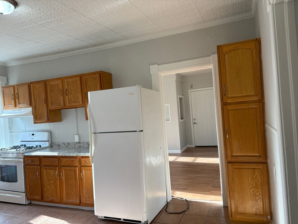 195 Russ St in Hartford, CT - Building Photo