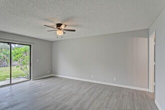 9178 Roan Ln in West Palm Beach, FL - Building Photo - Building Photo