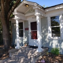 924 Howard St, Unit 924 in Taylor, TX - Building Photo