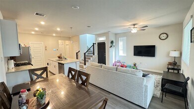 1505 Red Acer Dr in Houston, TX - Building Photo - Building Photo