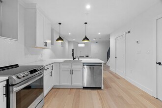 143 Trenton St, Unit #1 in Boston, MA - Building Photo - Building Photo