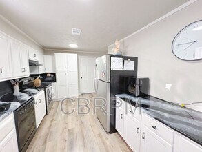 2008 26th St in Lubbock, TX - Foto de edificio - Building Photo