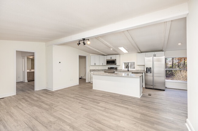 130 Old Lowesville Rd in Stanley, NC - Building Photo - Building Photo