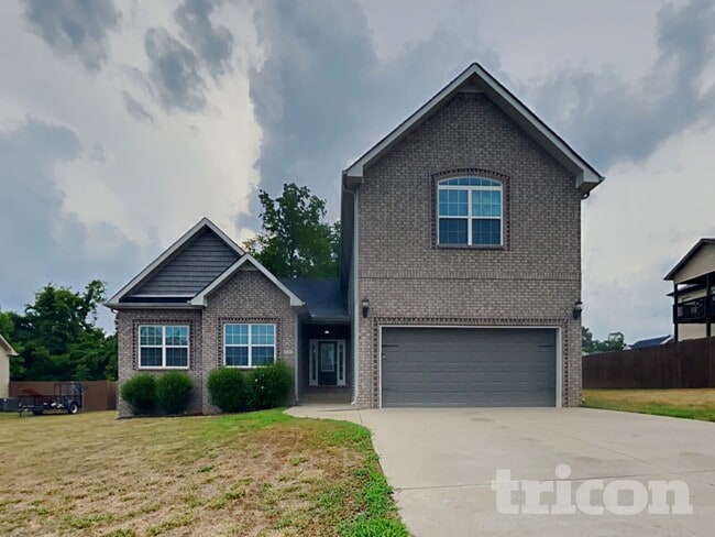 120 Sumter Ln in Clarksville, TN - Foto de edificio - Building Photo