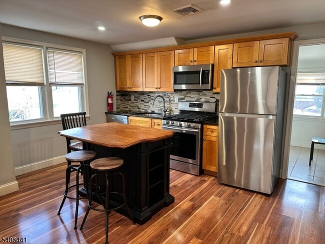 140 Prospect St in Garfield, NJ - Building Photo - Building Photo