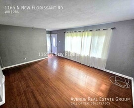 1165 N New Florissant Rd in Florissant, MO - Building Photo - Building Photo