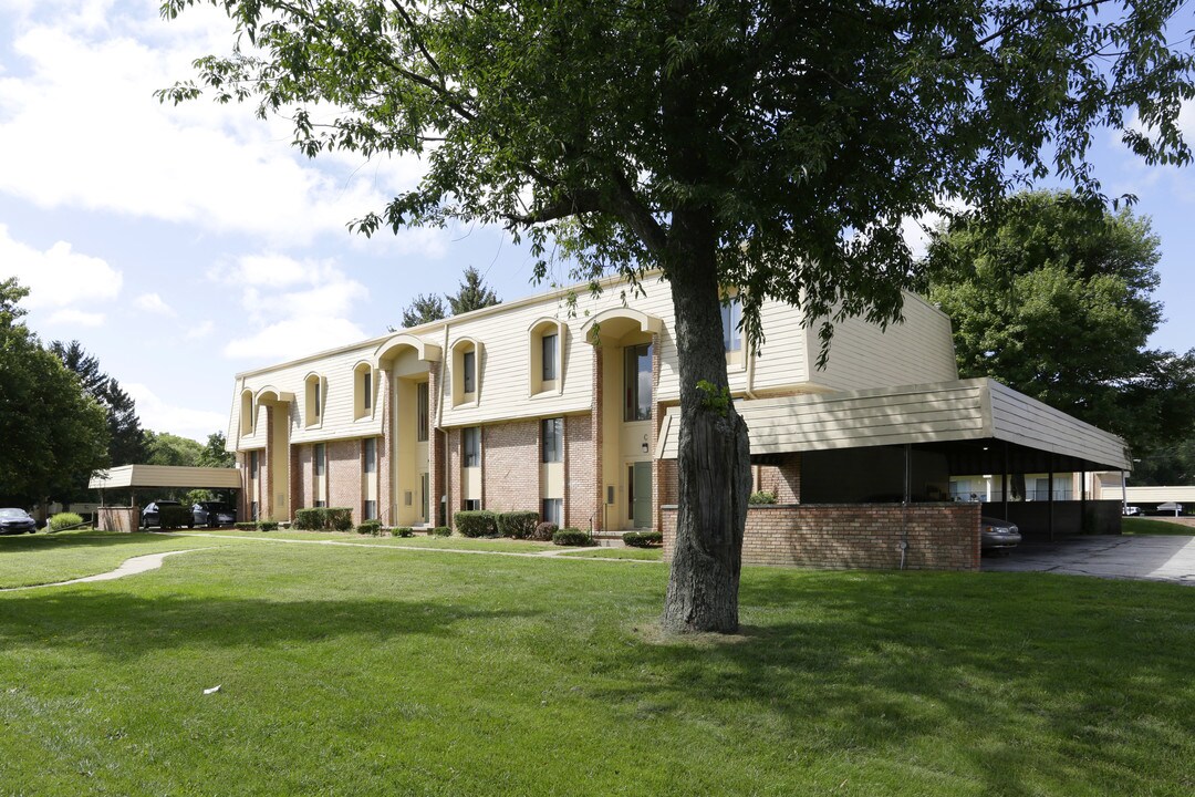 Arbors of Battle Creek in Battle Creek, MI - Building Photo