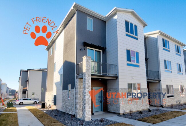 property at 982 W 380 S