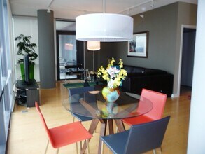 860 W Blackhawk St, Unit 1608 in Chicago, IL - Building Photo - Building Photo