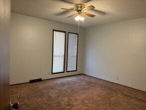 8502 E Parkmont Dr in Wichita, KS - Building Photo - Building Photo