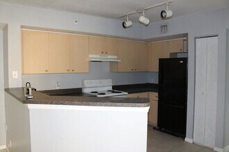 4211 San Marino Blvd in West Palm Beach, FL - Building Photo - Building Photo