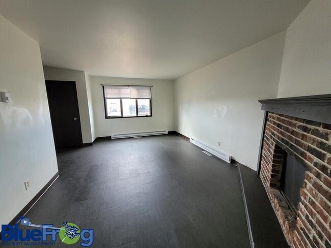 1109 London St in Menasha, WI - Building Photo - Building Photo