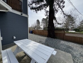 436 Georgia Ave in Nanaimo, BC - Building Photo - Building Photo