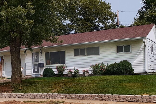 5013 N Kitley Ave