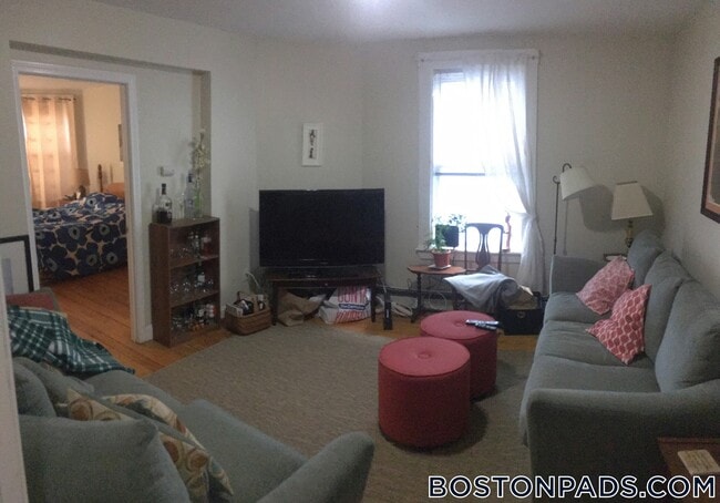 64 Pleasant St in Cambridge, MA - Building Photo - Building Photo