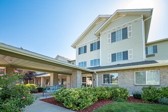 Highland Trail Senior Apartments in Broomfield, CO - Building Photo - Building Photo