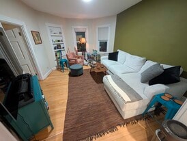 578 Main St, Unit Apt. 2 in Medford, MA - Building Photo