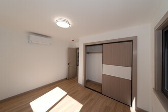 2056 10th Ave in Honolulu, HI - Foto de edificio - Building Photo